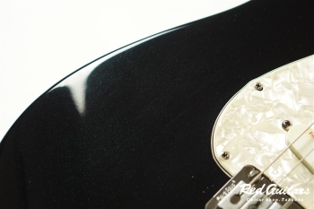 Stratocaster Plus Deluxe - Mystic Black